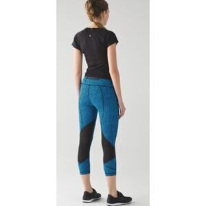 Lululemon Pace Rival Crop Scatter Star Beach Blanket Blue Black / Black‎ SZ 2